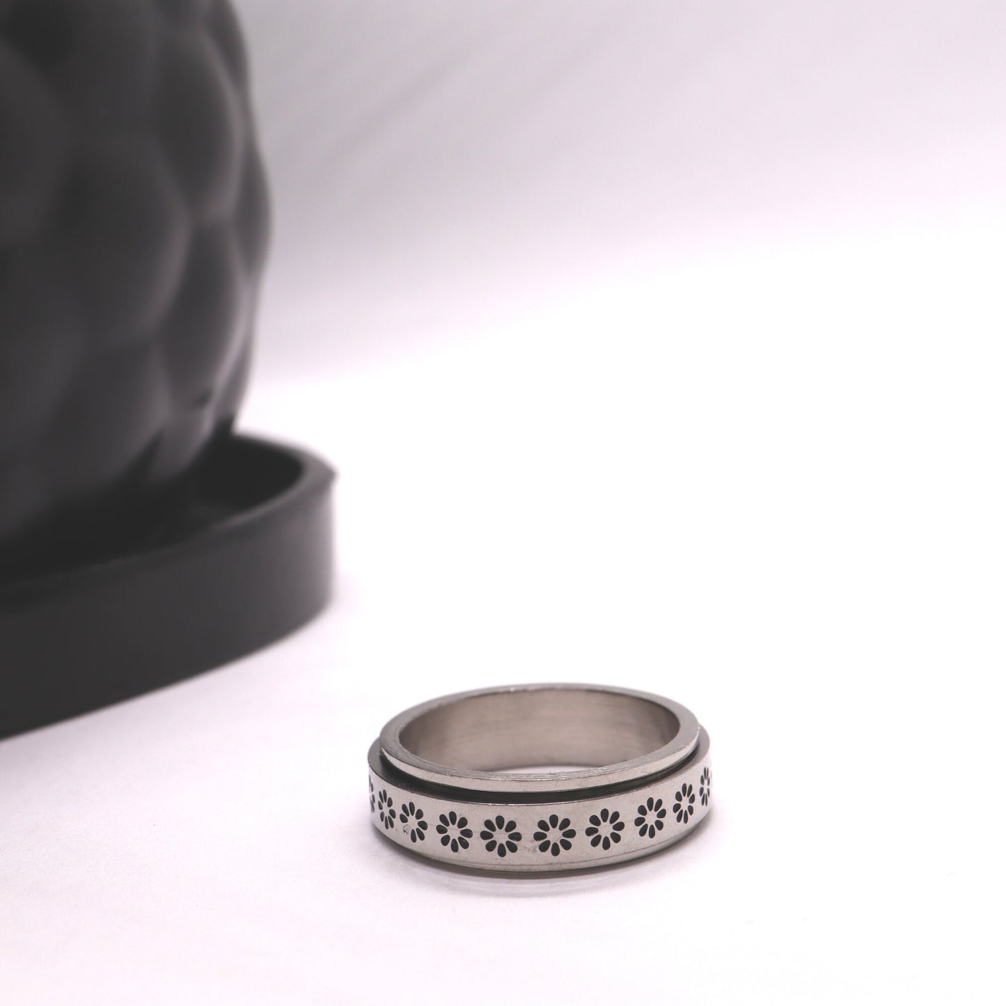 Anxiety Ring (Bloemetjes) Zilver Sfeerbeeld