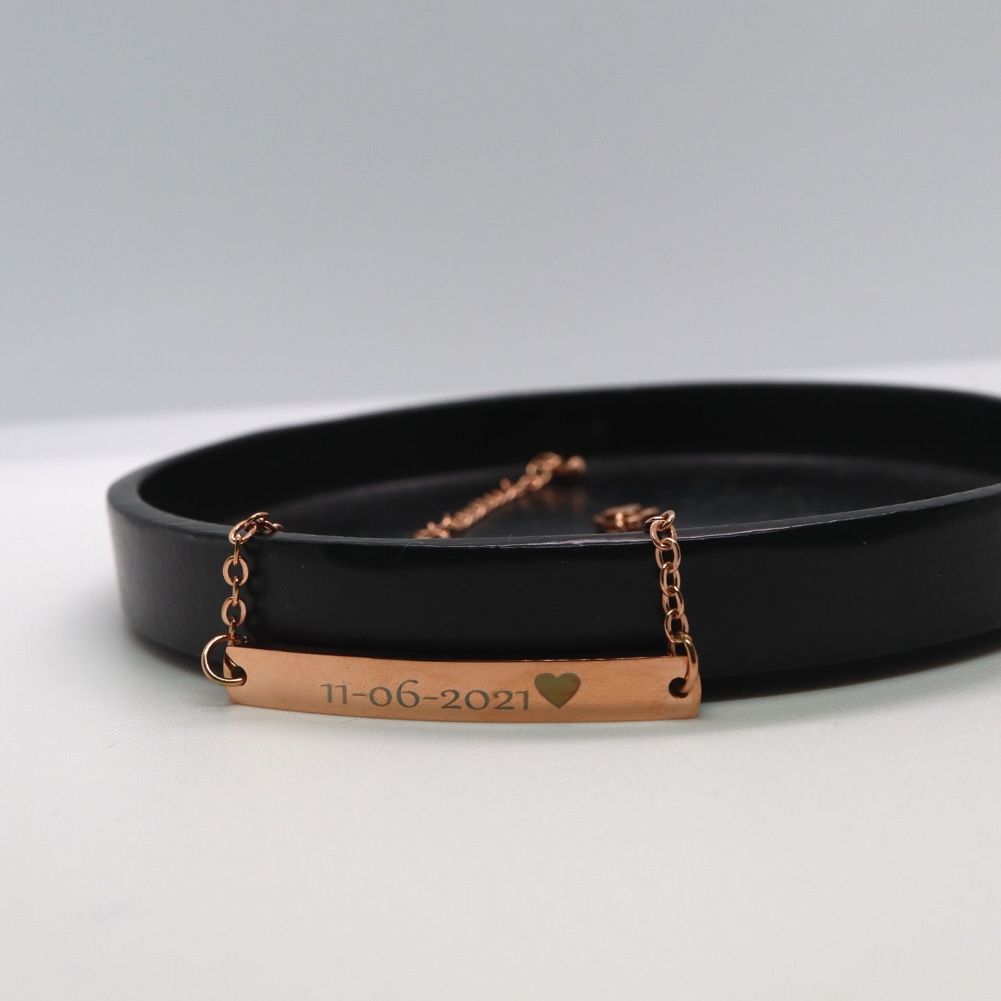 Unieke gepersonaliseerde armband met plaatje Rosé Goud Sfeerbeeld